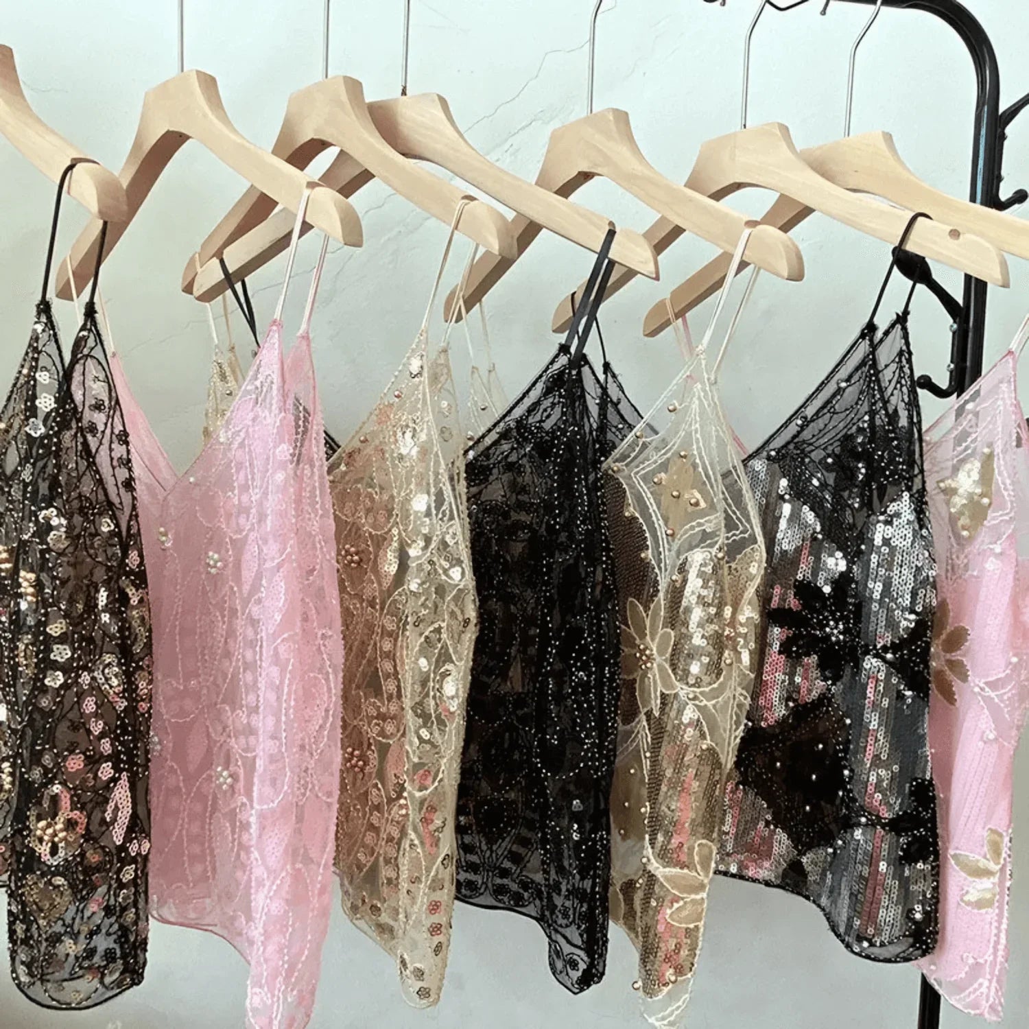 Top Bordado Decote V Deluxe - BIANC